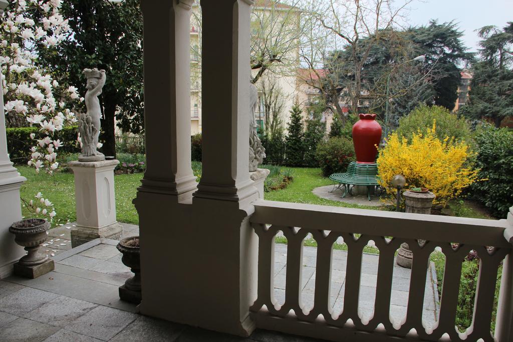 B&B Villa Ferrari Asti Exterior foto